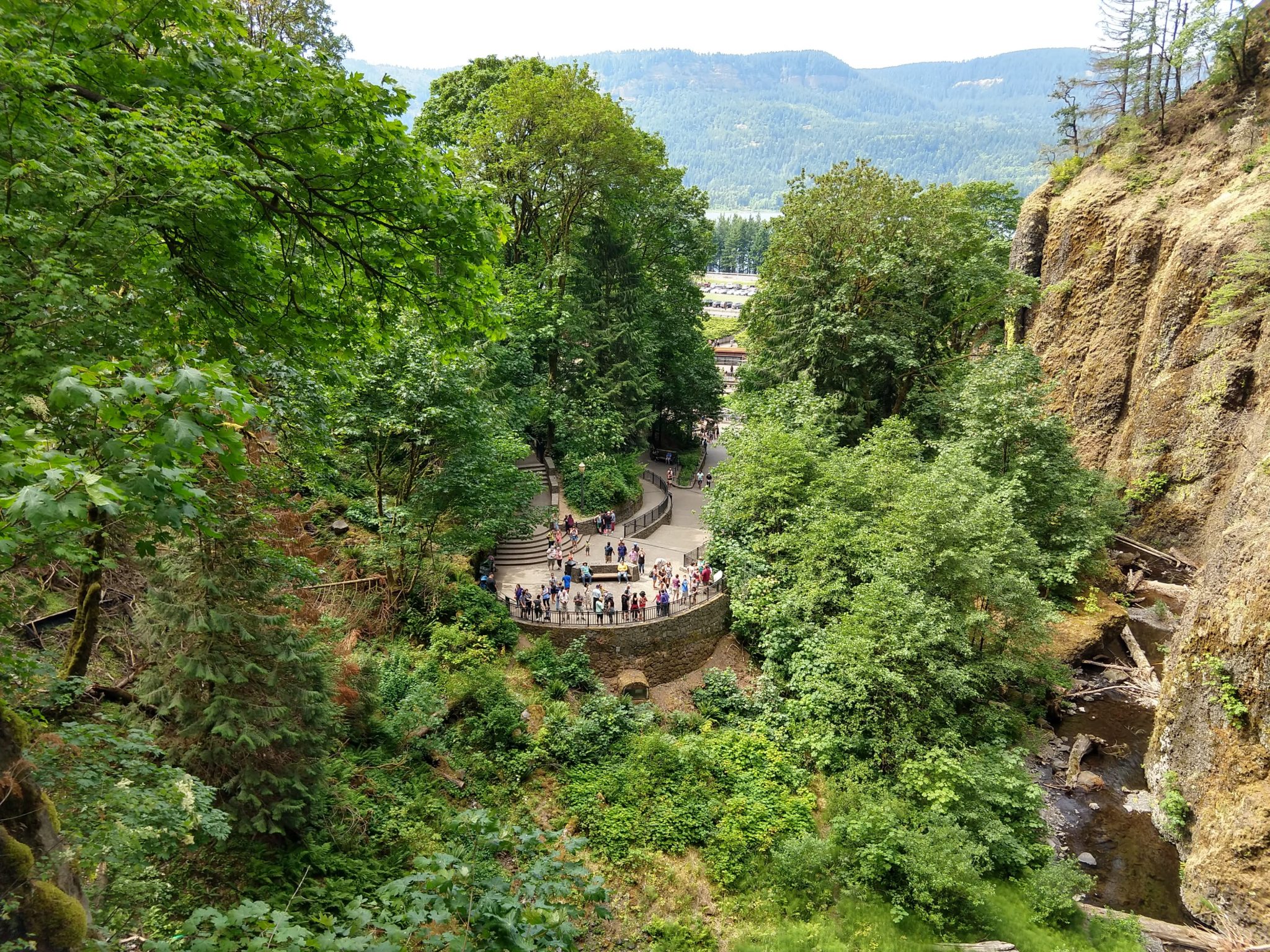 Columbia River Gorge - Multnomah Falls